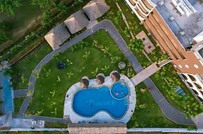 White Peacock Resort