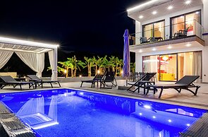 Continent Villas