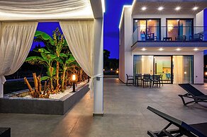 Continent Villas
