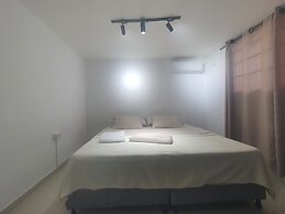 Casa Esther Apartaestudios
