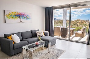 Overlook Apartment in Mijas - Ref 254