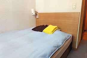 Hotel Frontier