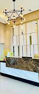 S & E condo with Panoramic view