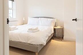 Bright & Airy 2BD - 10min walk to Centre