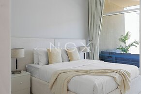 1BR STUDY 706 BAY SQUARE B7