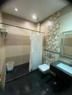 Hotel Maple Ridge