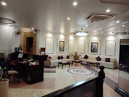 Hotel Maple Ridge