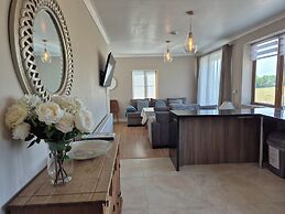 Tranquil Carney Commons Cottage - Sleeps 10