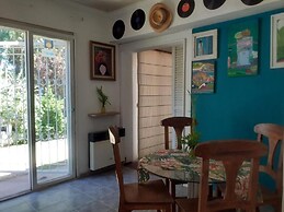 Dark Green House en Chacras de Coria
