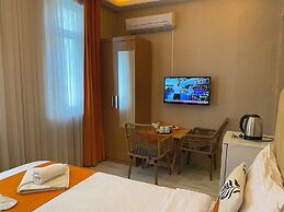 Aura Hotel