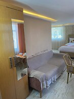 Aura Hotel
