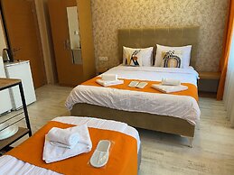 Aura Hotel