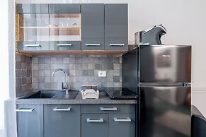 GLINT HOUSE