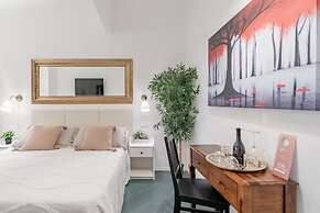 GLINT HOUSE