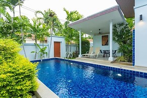 2Beds pool night market  Soi Namjai v122