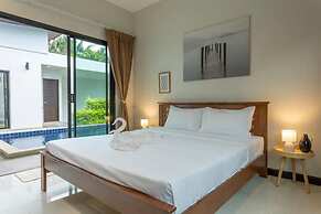 2Beds pool night market  Soi Namjai v122
