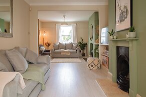 Stunning Townhouse with Large Garden