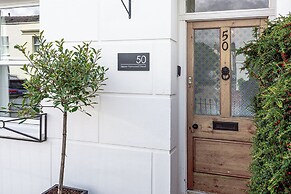 Stunning Townhouse with Large Garden