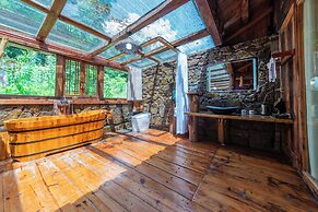 Glass Inn