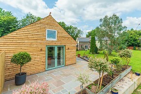 Self-contained Cosy one Bedroom Holiday Barn