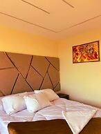 Pyramids sun temple view Inn