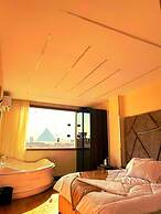 Pyramids sun temple view Inn