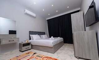Habu Pyramids View Hotel