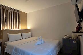 Reezq Hostel