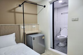 Reezq Hostel