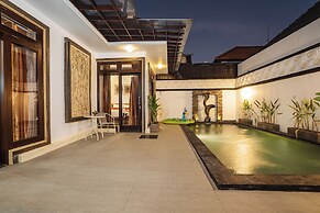 Iyana Villa By Zuzu