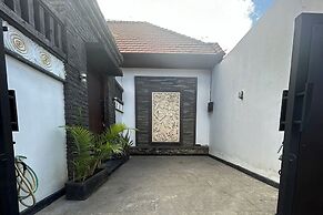 Iyana Villa By Zuzu