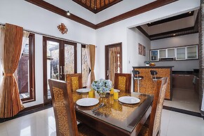 Iyana Villa By Zuzu