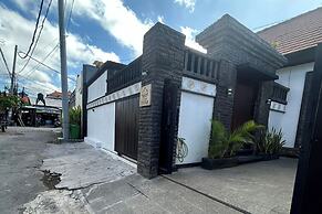 Iyana Villa By Zuzu
