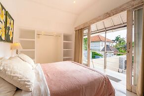 Villa Bella Vista by Pertama Stay