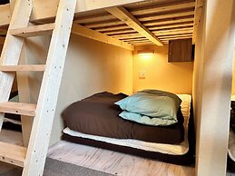 Backpackers Hida Takayama