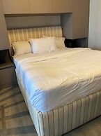 Escada Apartments