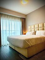 Escada Apartments