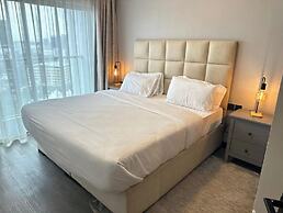 Escada Apartments