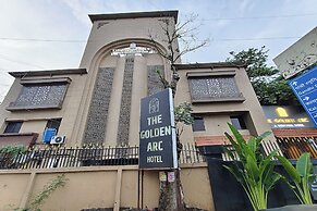 Hotel Golden Arc