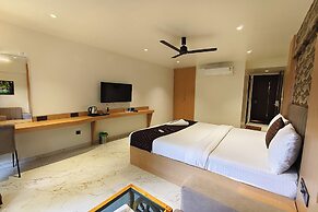 Hotel Golden Arc