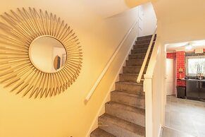 Charming Three Bedroom House in Birmingham