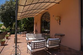 Tricolle Villa con Piscina