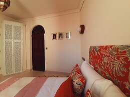Absinthe Guest House