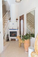 Absinthe Guest House