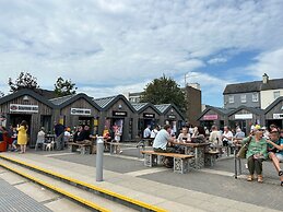 Harbour Stays - The Marine Centre