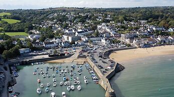 Harbour Stays - The Marine Centre