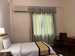 Hotel O Atari Inn