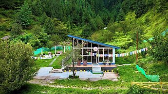 Glass Cabins & Cafe by Urban Monk