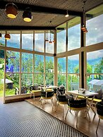 Glass Cabins & Cafe by Urban Monk