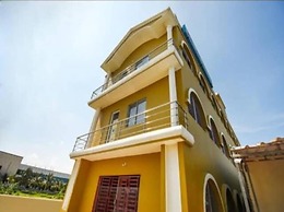 Goroomgo KK Bhawan Puri